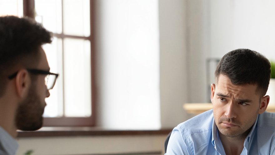 Прием у врача Мужчина на приеме у врача